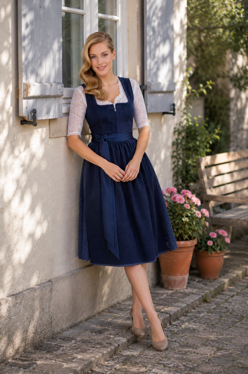 Midi Dirndl Elisé in blau - ALM1036