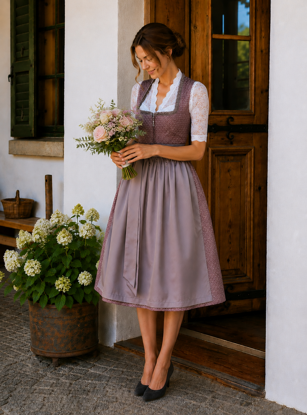 Dirndl Liane in dunkelrot-taupe - ALM1038